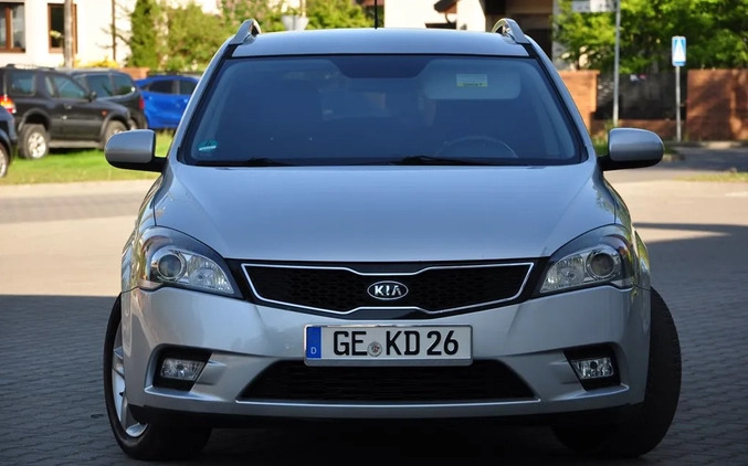 Kia Ceed cena 24900 przebieg: 165000, rok produkcji 2012 z Okonek małe 781